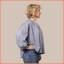 Afbeelding in Gallery-weergave laden, Blouse - Petal Frill A
