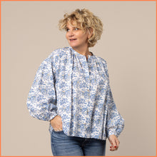Afbeelding in Gallery-weergave laden, Blouse - Miniature Wonderland A
